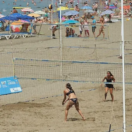 16 * Los Cristianos