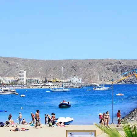 16 * Los Cristianos (Tenerife)