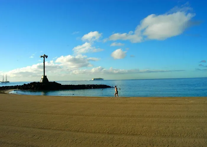 16 * Los Cristianos (Tenerife)