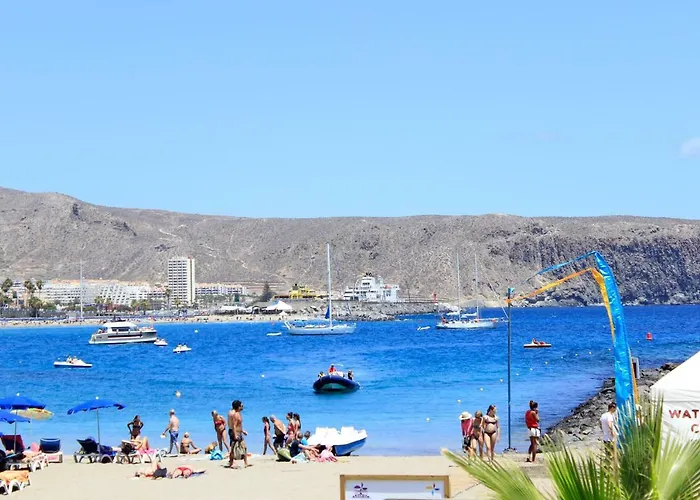 16 * Los Cristianos (Tenerife)